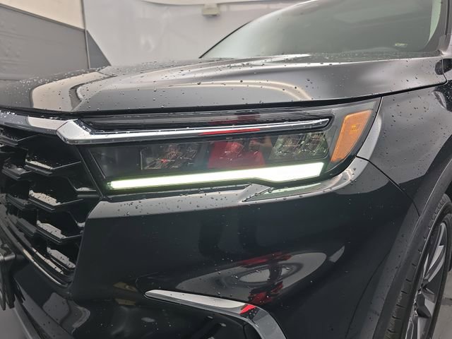 Used 2023 Honda Pilot Touring image 14