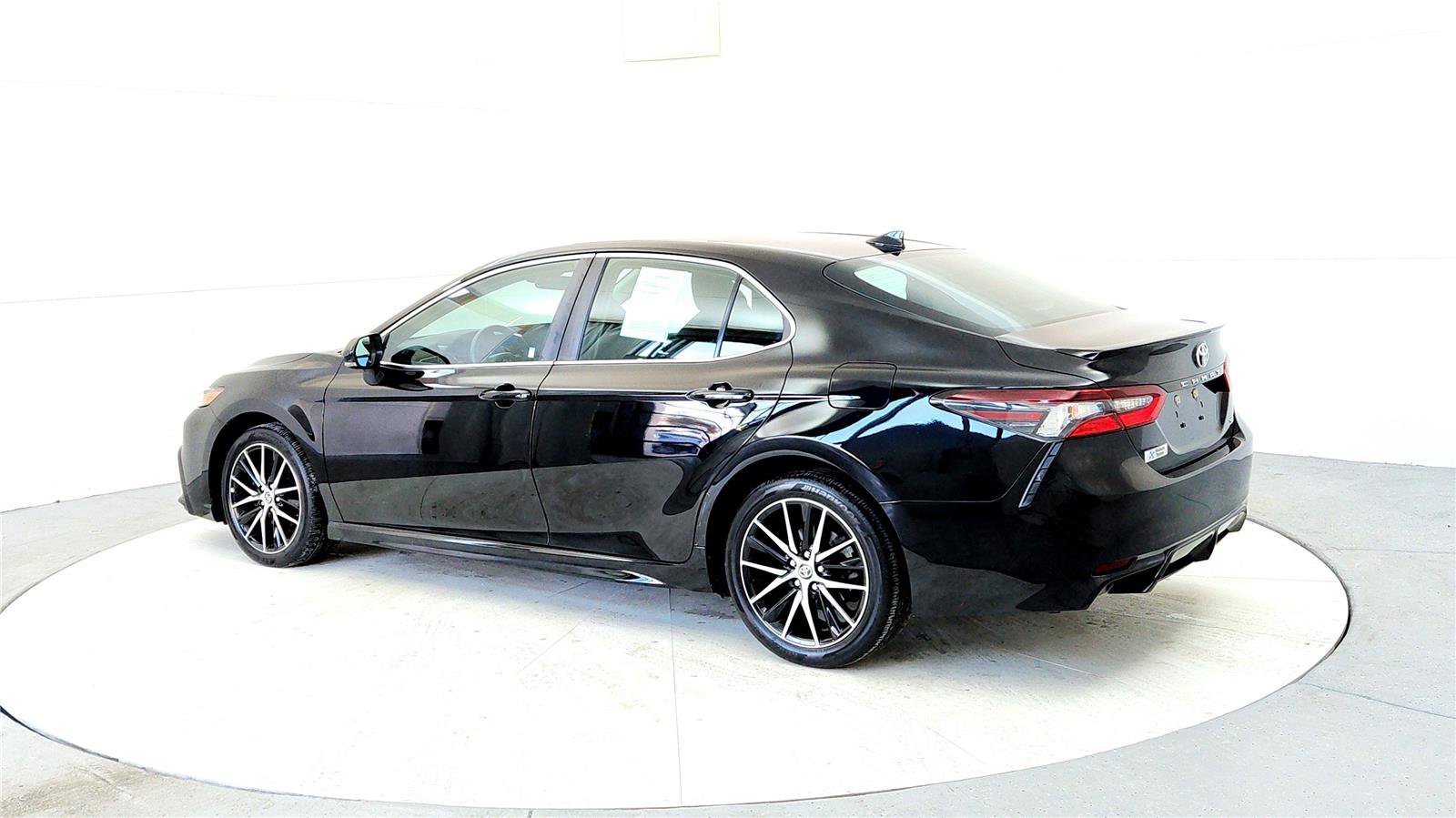 Certified 2023 Toyota Camry SE image 4