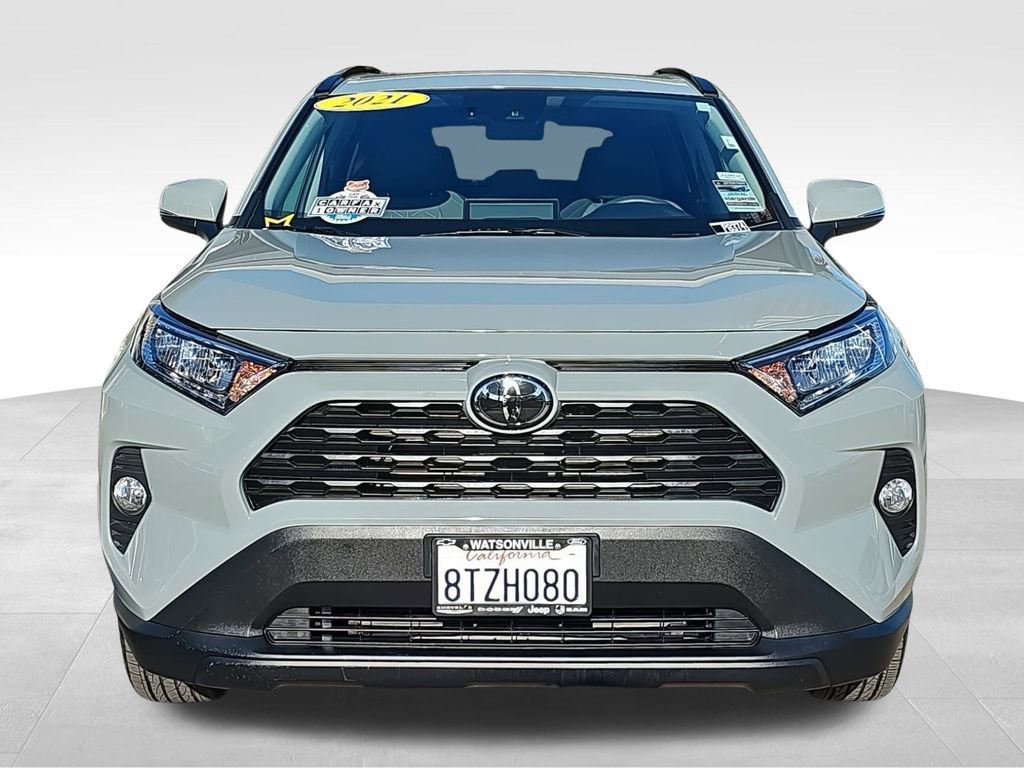 Used 2021 Toyota RAV4 XLE image 8