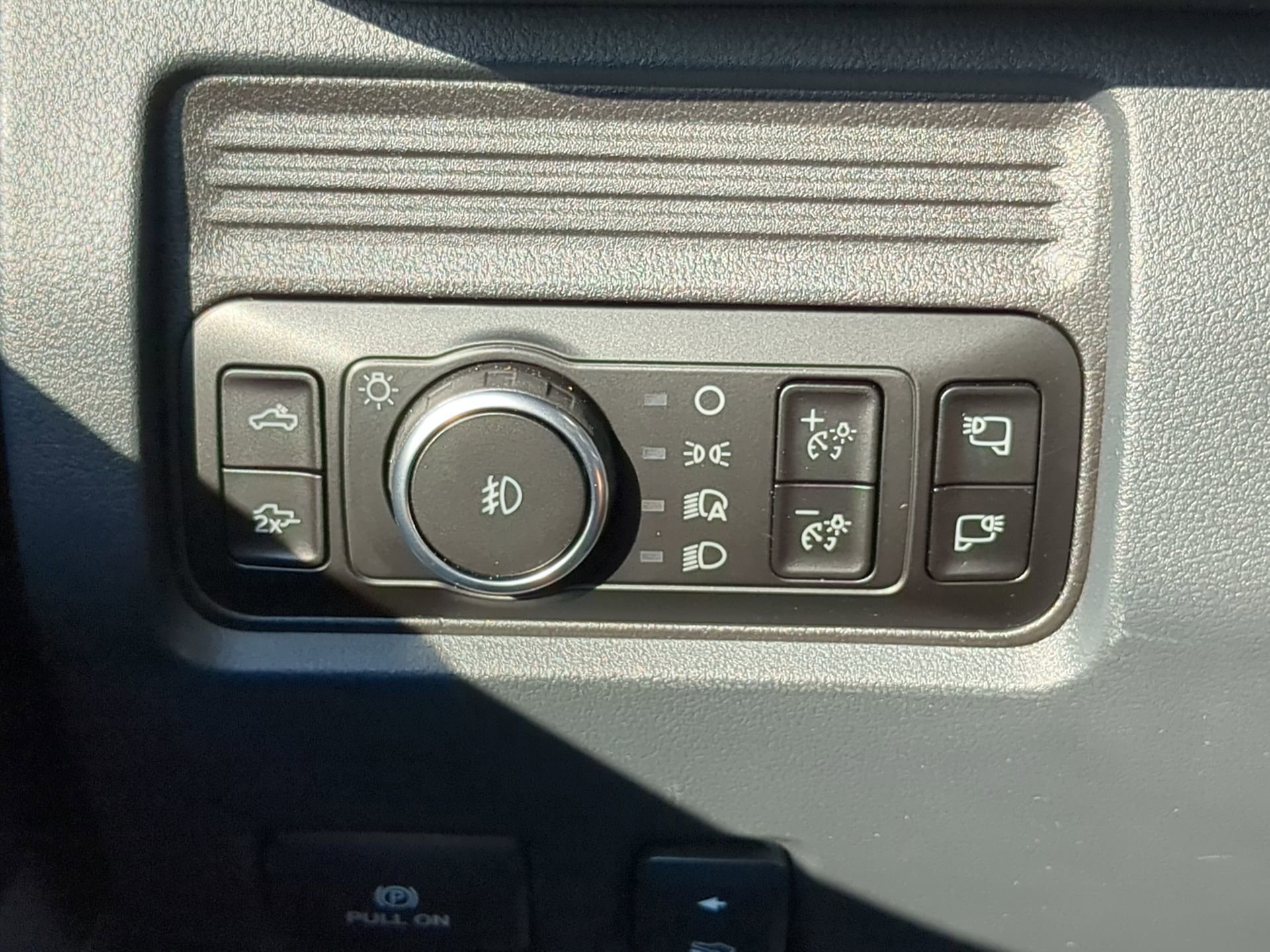 New 2026 Ford F350 Lariat w/ Black Appearance Package image 62