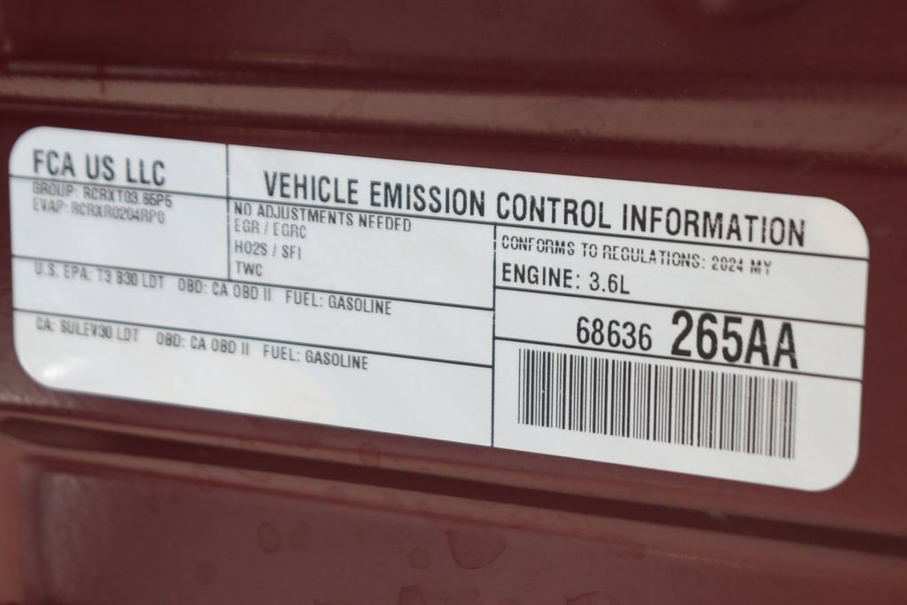 Used 2024 Jeep Grand Cherokee Altitude RWD image 13