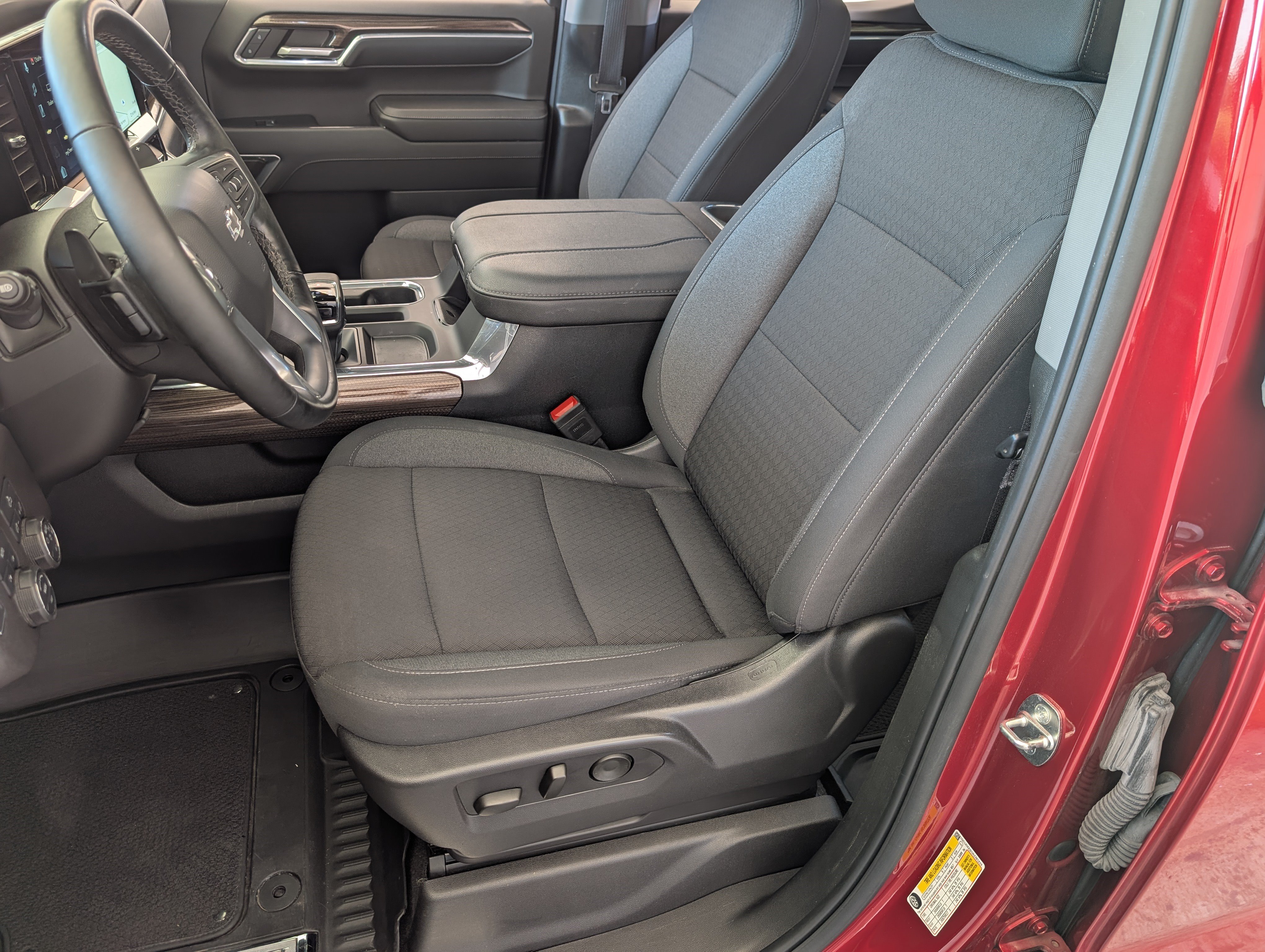 Used 2024 Chevrolet Silverado 1500 RST w/ Protection Package AWD/4WD image 16