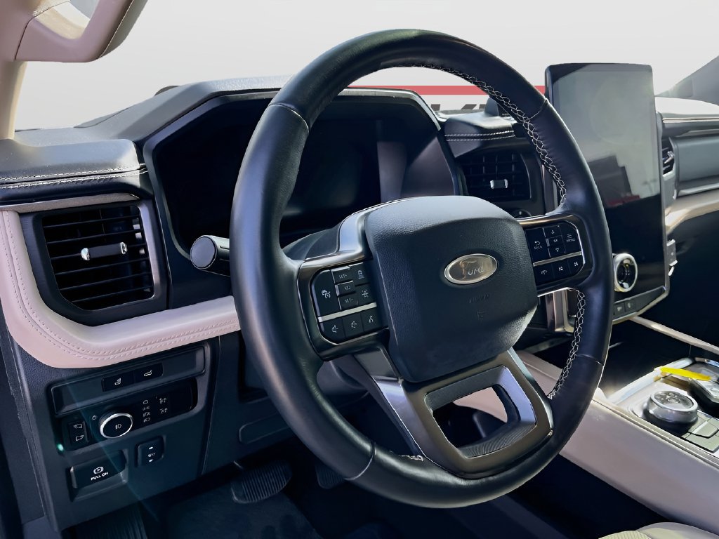 Used 2024 Ford Expedition Max Platinum AWD/4WD image 11
