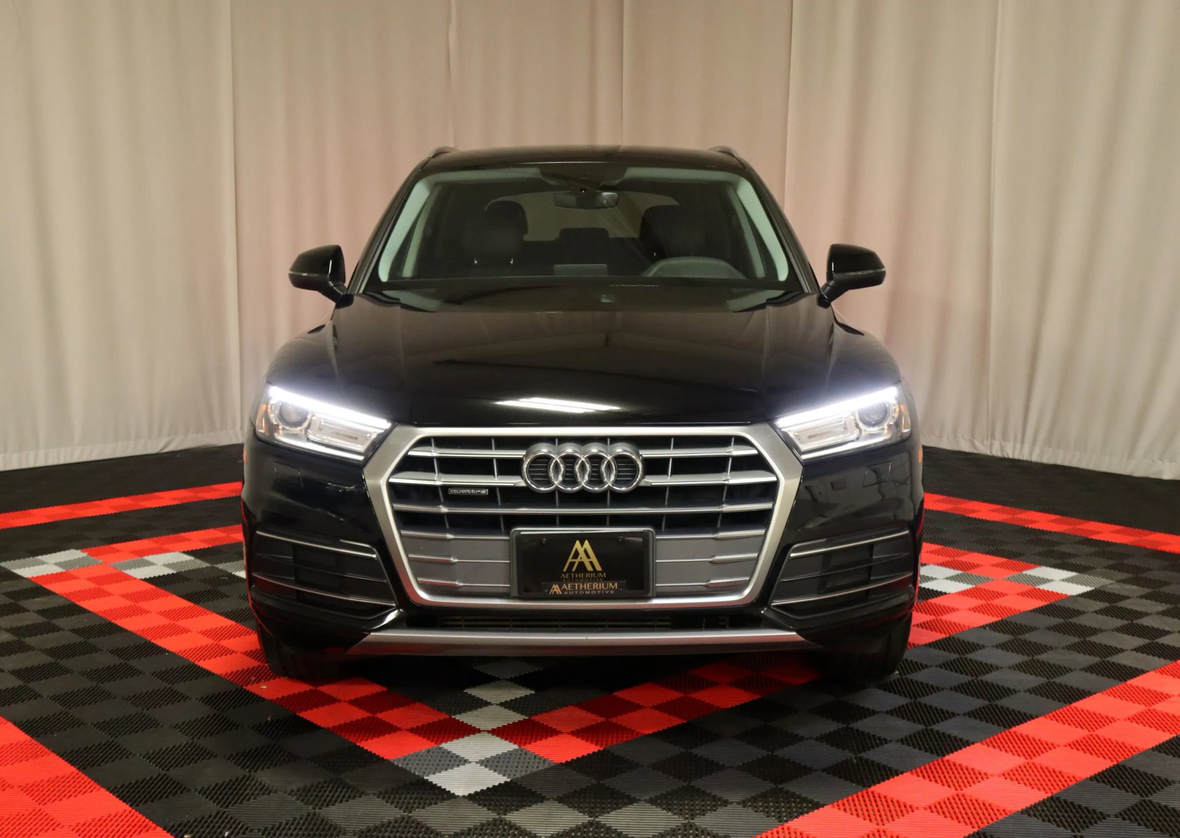 Used 2018 Audi Q5 2.0T Premium w/ Convenience Package image 4
