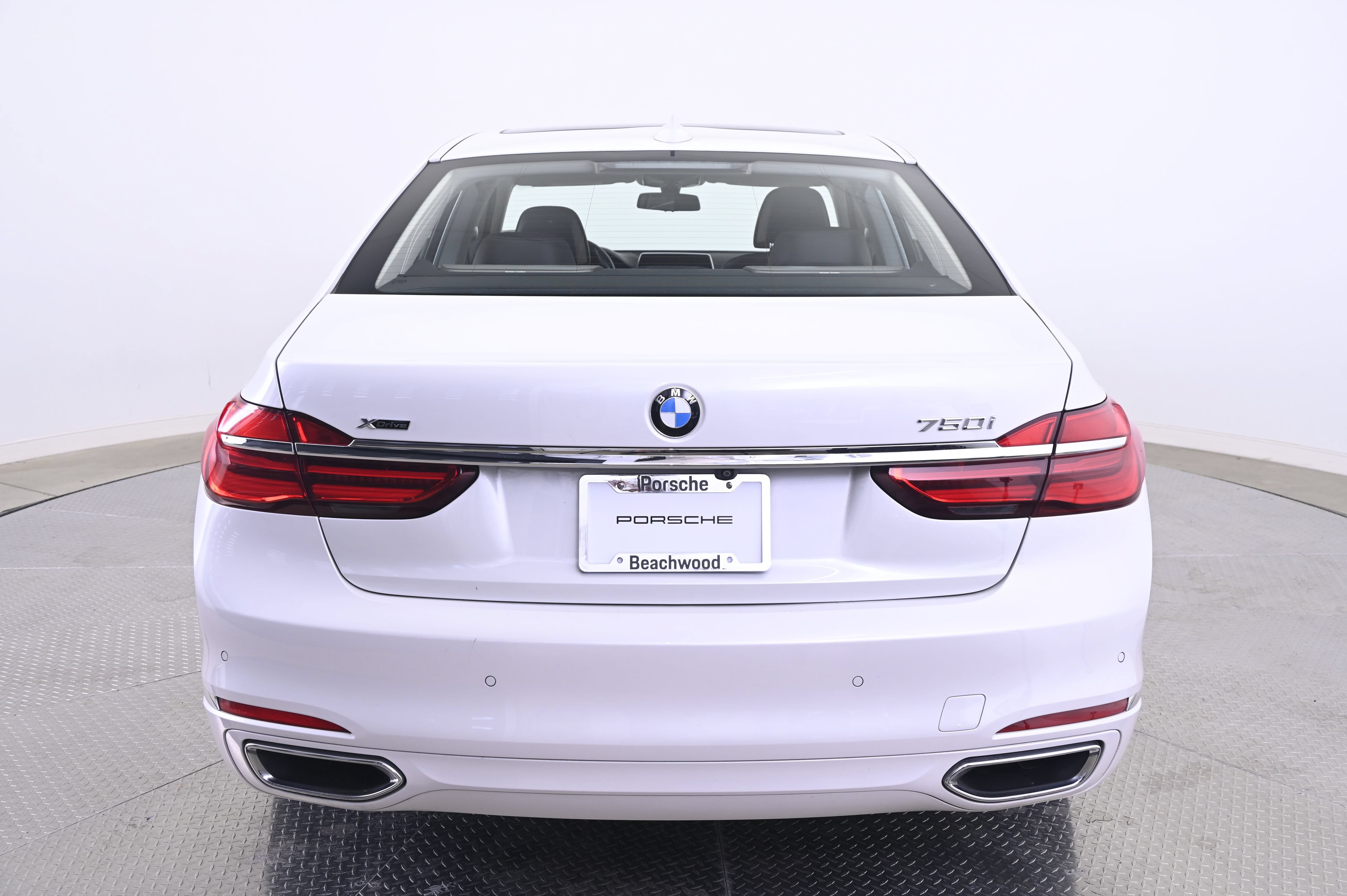 Used 2018 BMW 750i xDrive AWD/4WD image 6