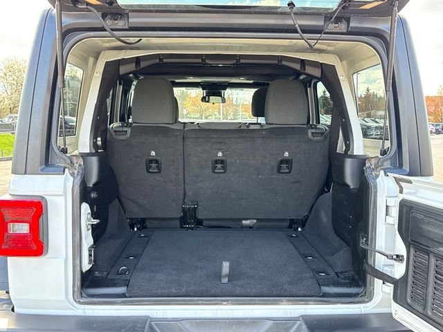 Used 2025 Jeep Wrangler Unlimited Rubicon image 8
