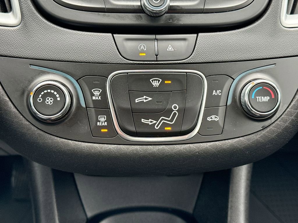 Used 2023 Chevrolet Malibu LS w/ LPO, Floor Liner Package FWD image 19