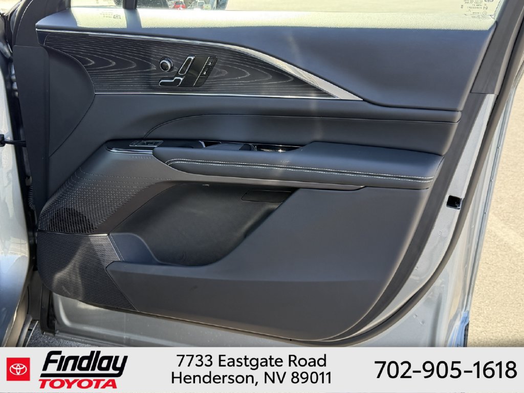 Used 2024 Cadillac Lyriq Sport AWD/4WD image 16