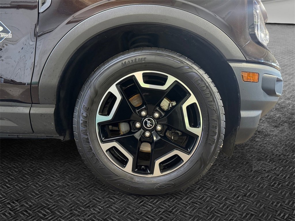 Used 2021 Ford Bronco Sport Outer Banks w/ Outer Banks Package image 11