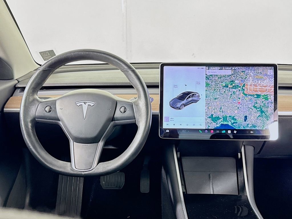 Used 2018 Tesla Model 3 Long Range image 13