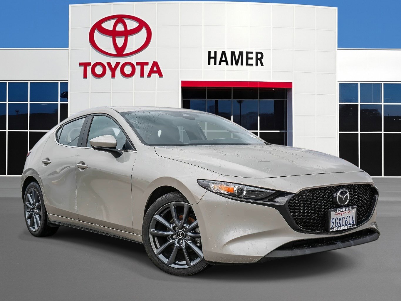 Used 2023 MAZDA MAZDA3 s video 1