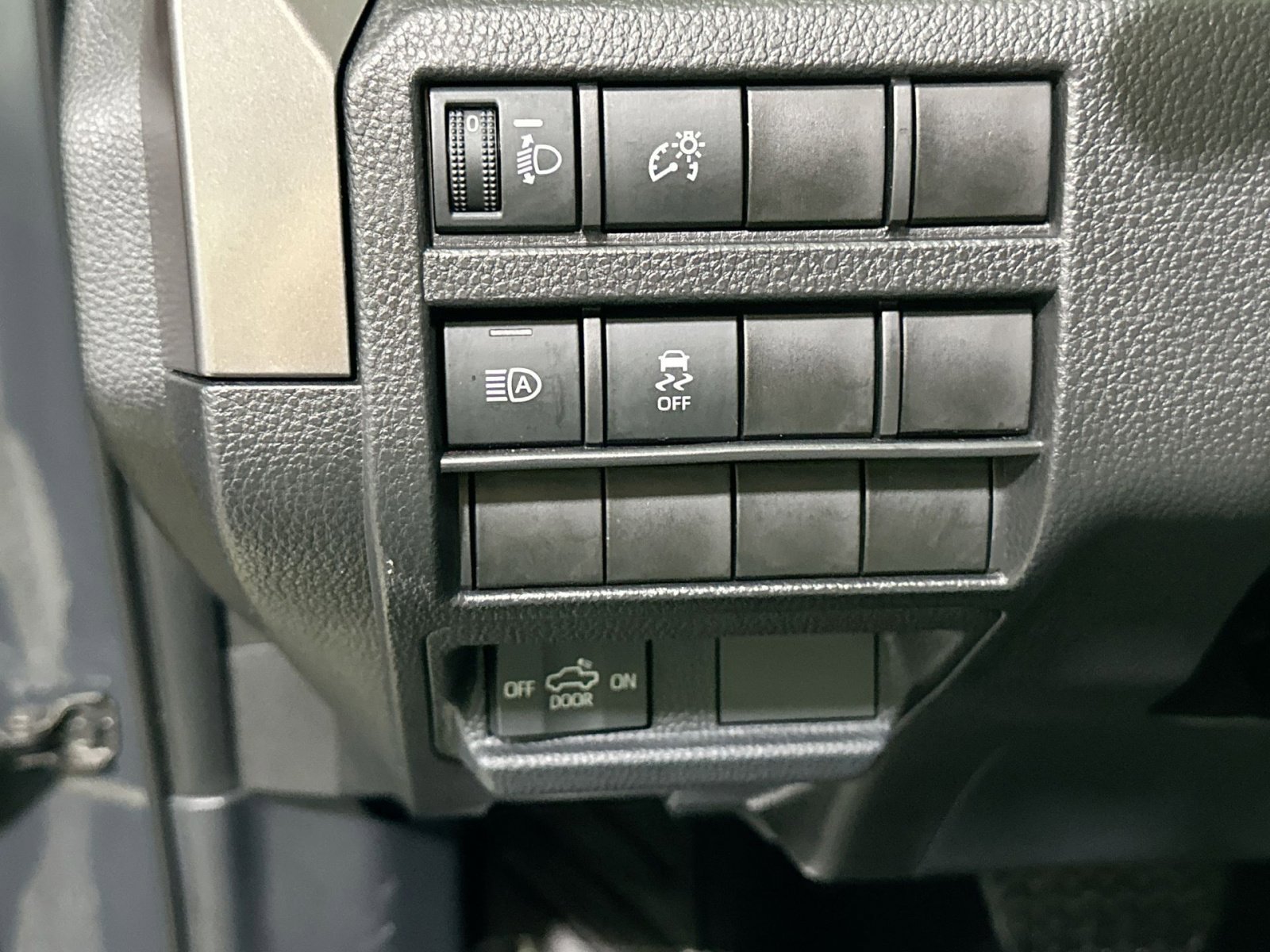 Used 2024 Toyota Tacoma SR5 image 17