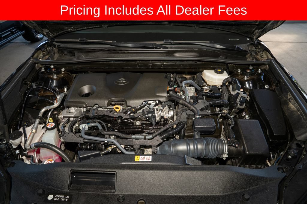 Used 2025 Toyota Camry SE w/ Convenience Package FWD image 18