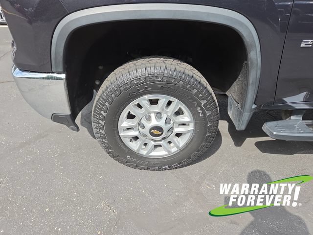 Used 2024 Chevrolet Silverado 2500 LT AWD/4WD image 18