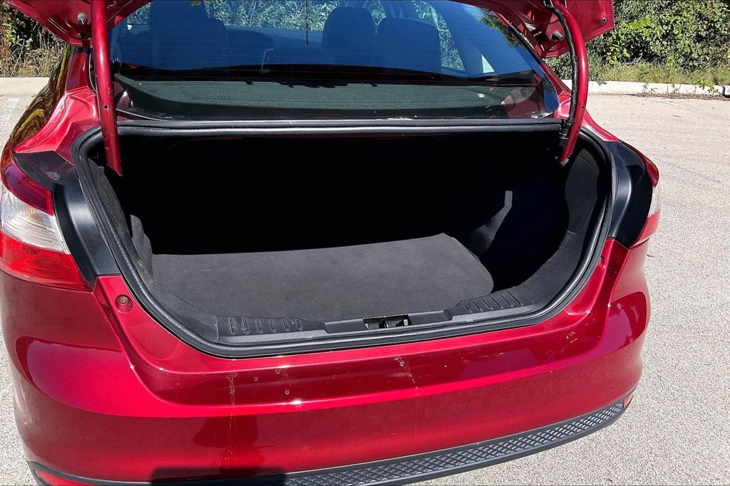 Used 2013 Ford Focus SE FWD image 26