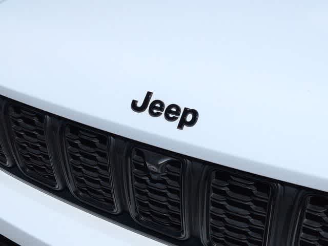 Certified 2023 Jeep Grand Cherokee L Limited w/ Luxury Tech Group II AWD/4WD image 12