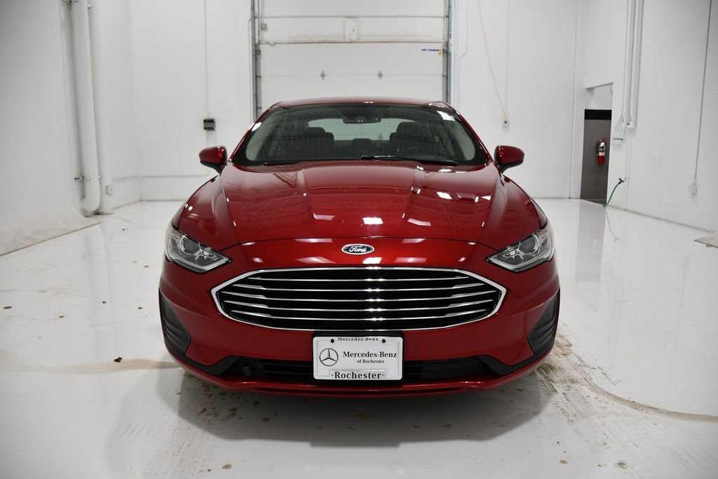 Used 2020 Ford Fusion SE image 2