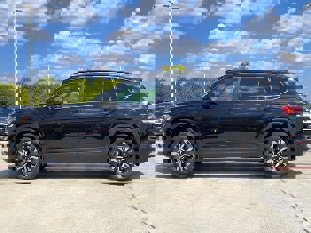 New 2026 Volkswagen Atlas SE image 3