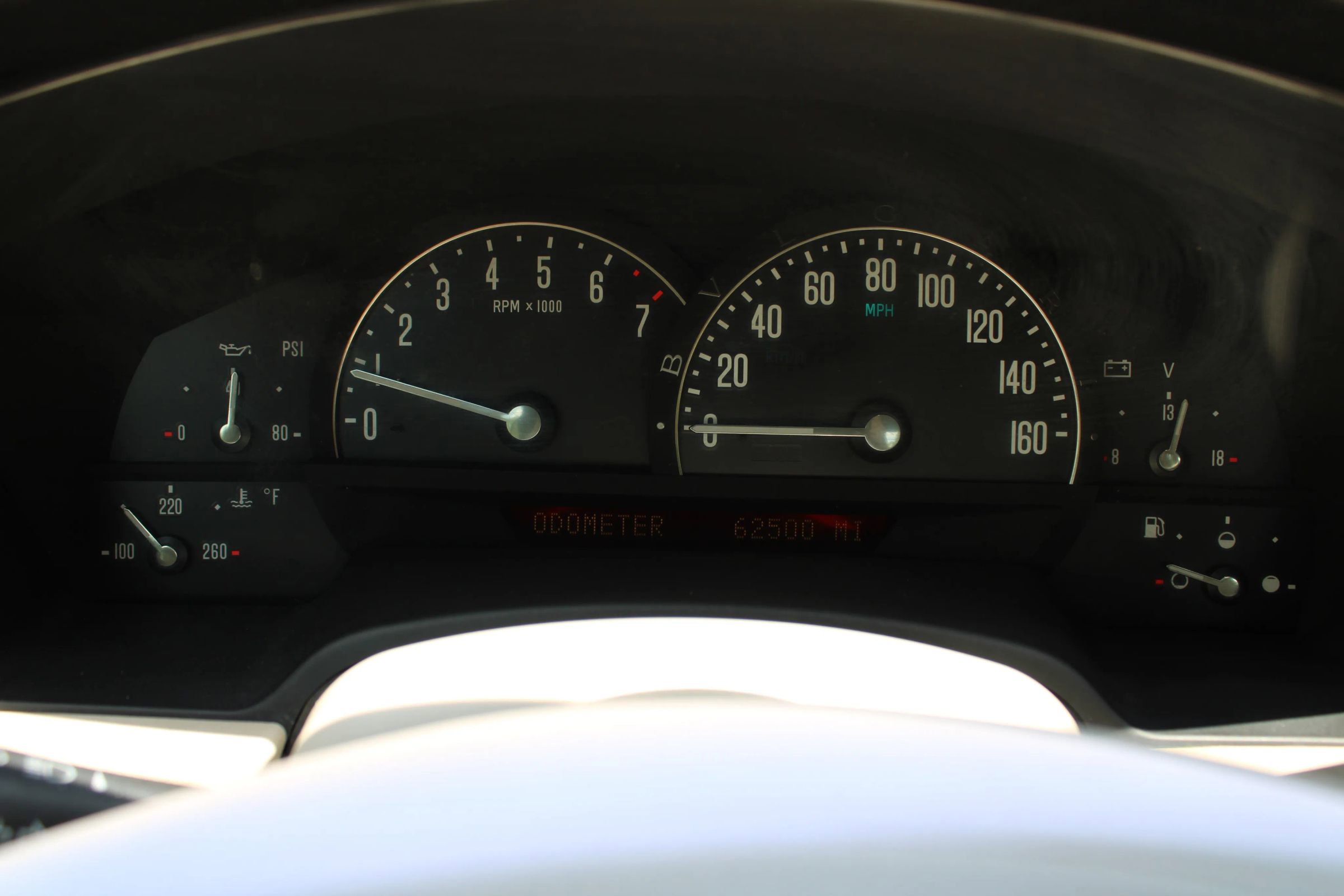 Used 2006 Cadillac XLR image 18