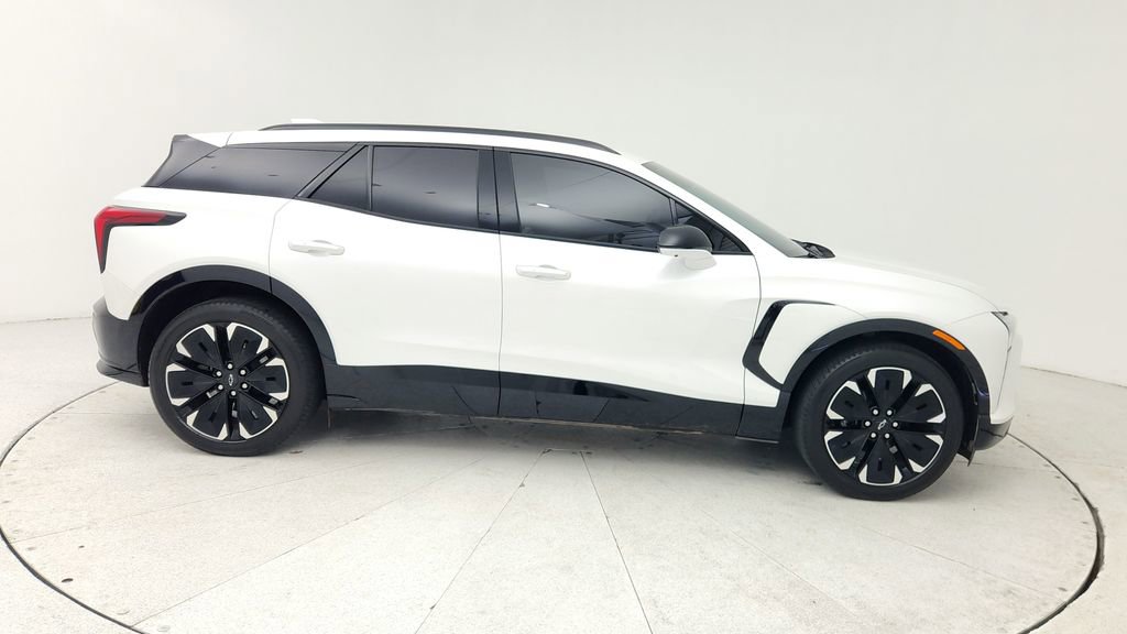 Certified 2024 Chevrolet Blazer EV RS image 9