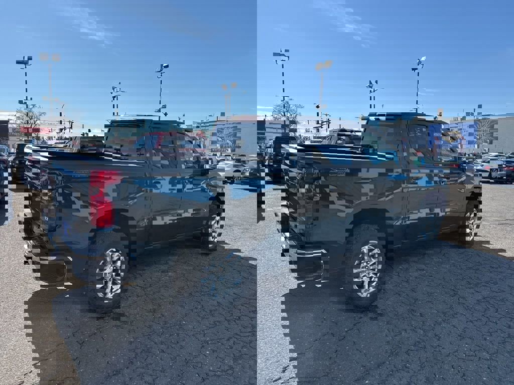 New 2026 Chevrolet Silverado 1500 LT w/ Z71 Off-Road Package image 8