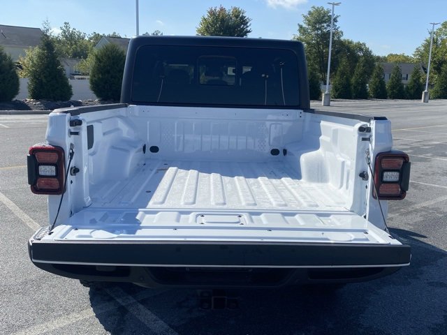 New 2025 Jeep Gladiator Willys image 7