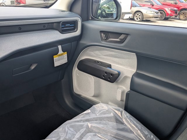 New 2025 Ford Maverick XLT w/ XLT Luxury Package image 17