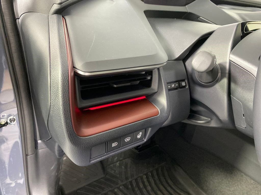 New 2026 Toyota Prius Plug-In Hybrid image 12