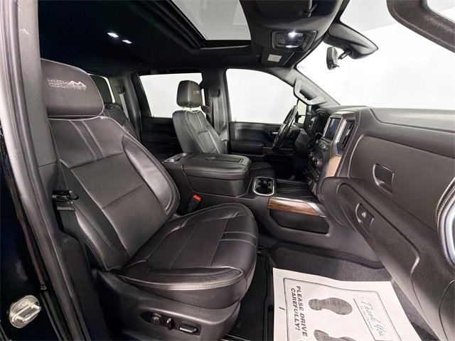 Used 2020 Chevrolet Silverado 3500 High Country w/ Technology Package image 26