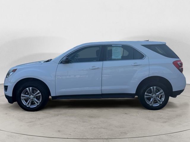 Used 2017 Chevrolet Equinox LS FWD image 2