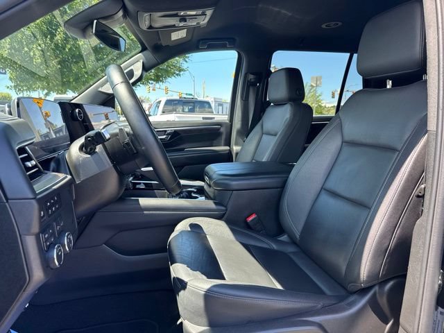 Used 2025 Chevrolet Tahoe LT AWD/4WD image 10