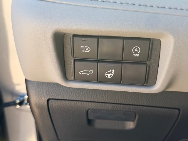 New 2026 Toyota Highlander Limited AWD/4WD image 13