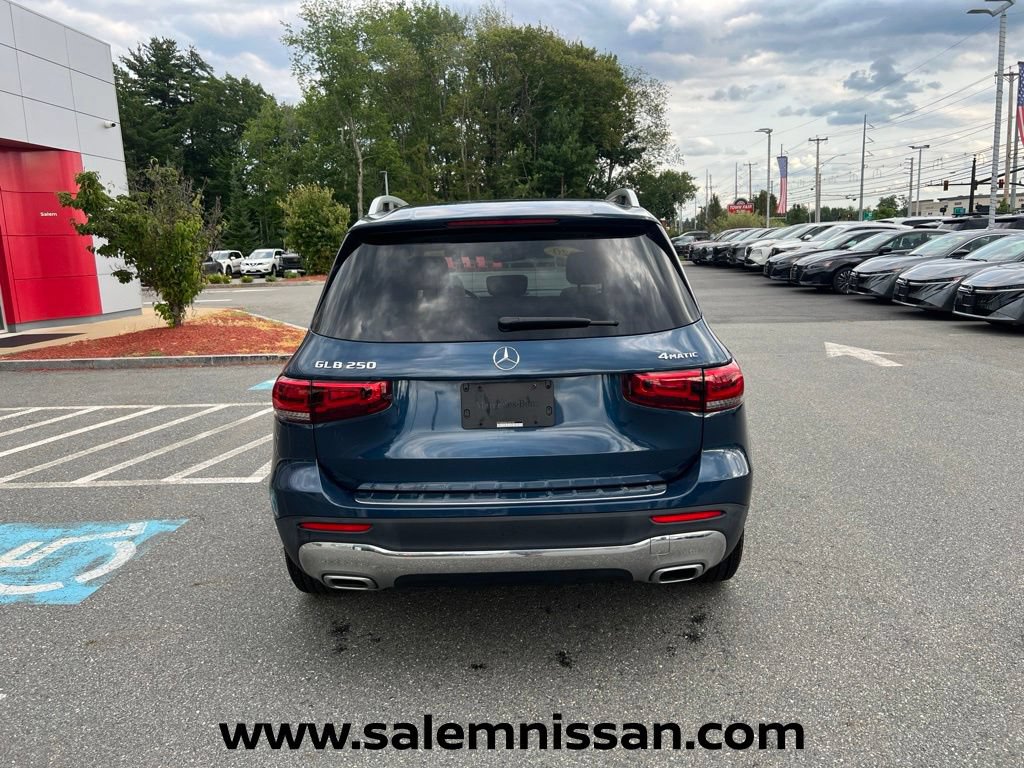 Used 2020 Mercedes-Benz GLB 250 4MATIC image 6