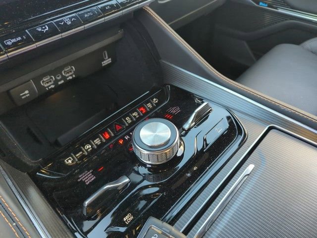 Used 2023 Jeep Grand Wagoneer Series III w/ Quick Order Packagew 28T image 28