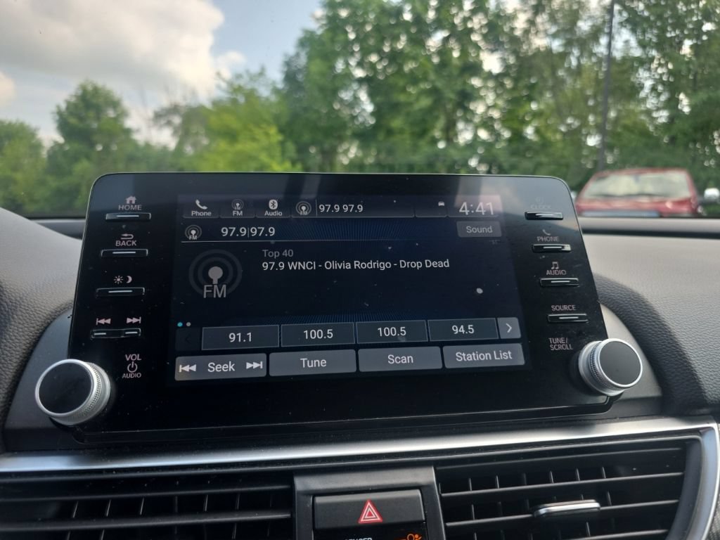 Used 2020 Honda Accord Sport image 18