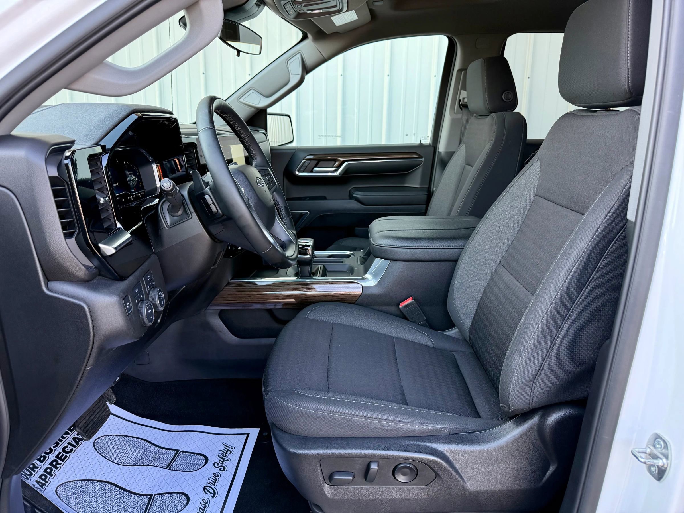 Used 2024 Chevrolet Silverado 1500 RST image 29