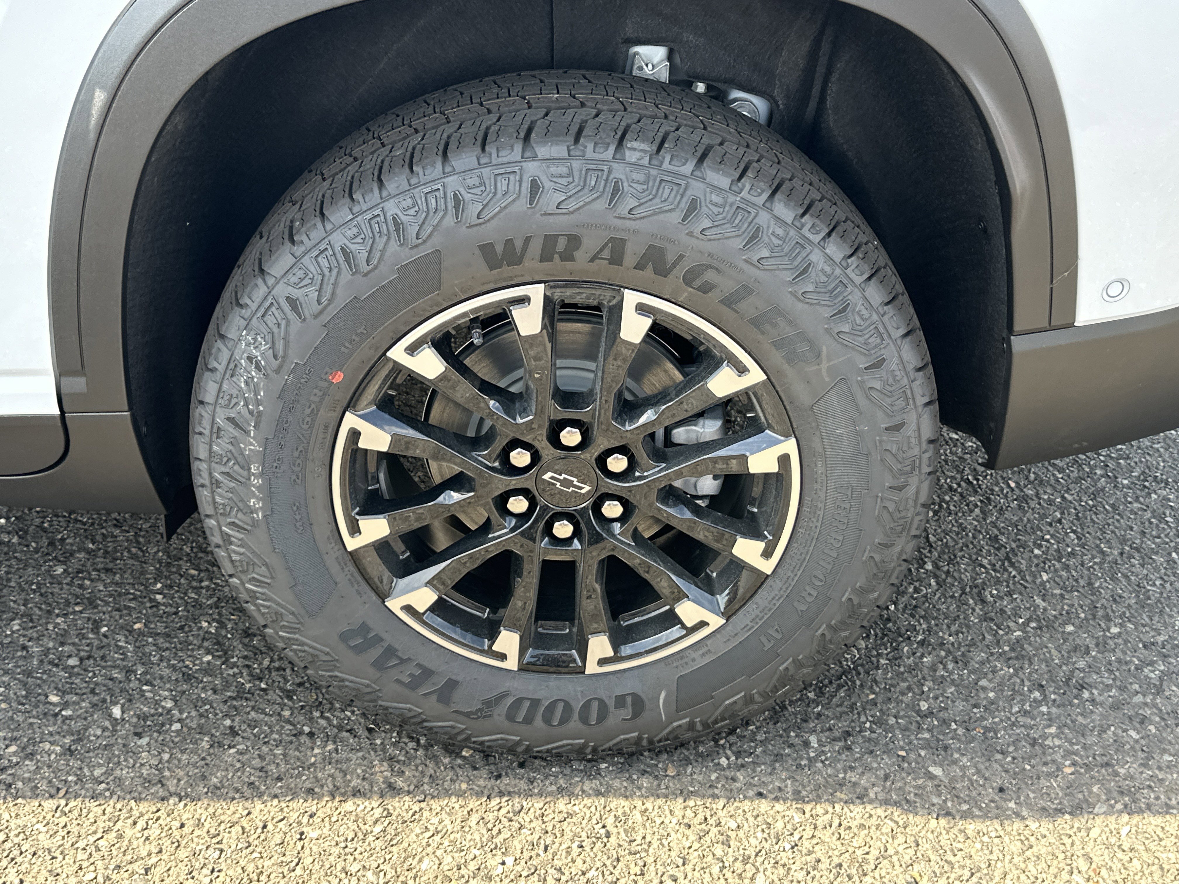 New 2026 Chevrolet Traverse Z71 w/ Enhanced Driving Package image 25