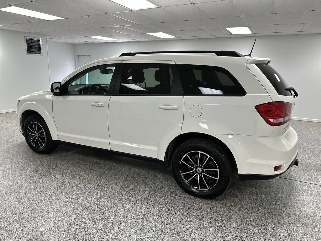 Used 2018 Dodge Journey SXT w/ Connectivity Group FWD image 6