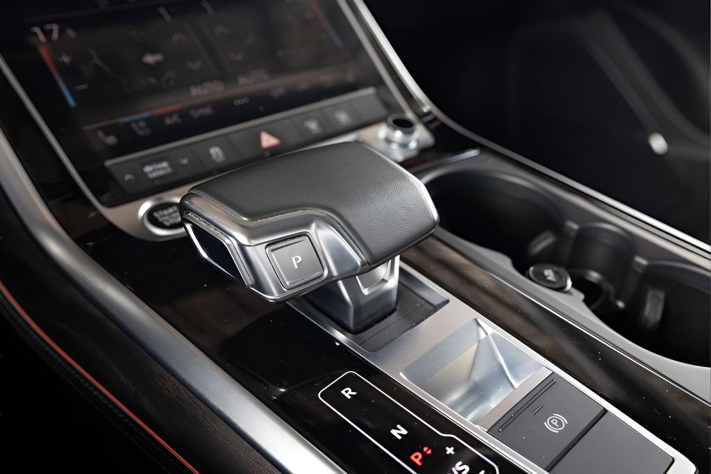 Used 2023 Audi Q8 Premium Plus AWD/4WD image 26