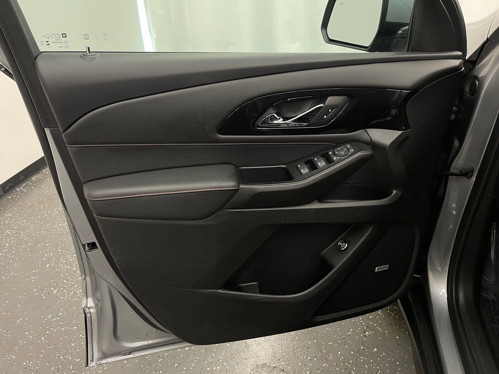 Used 2023 Chevrolet Traverse RS w/ LPO, Floor Liner Package image 10