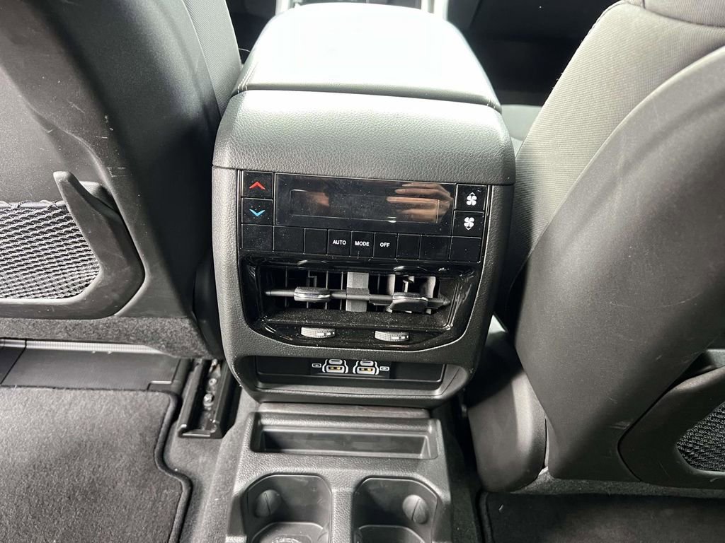 Used 2025 Jeep Grand Cherokee L Laredo AWD/4WD image 19