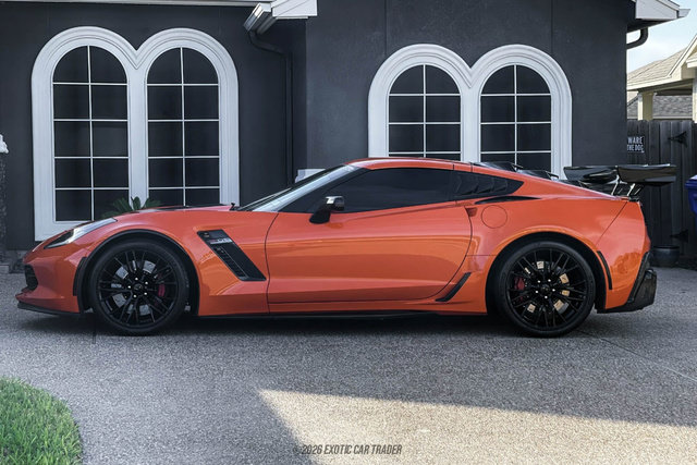Used 2019 Chevrolet Corvette Z06 RWD image 3