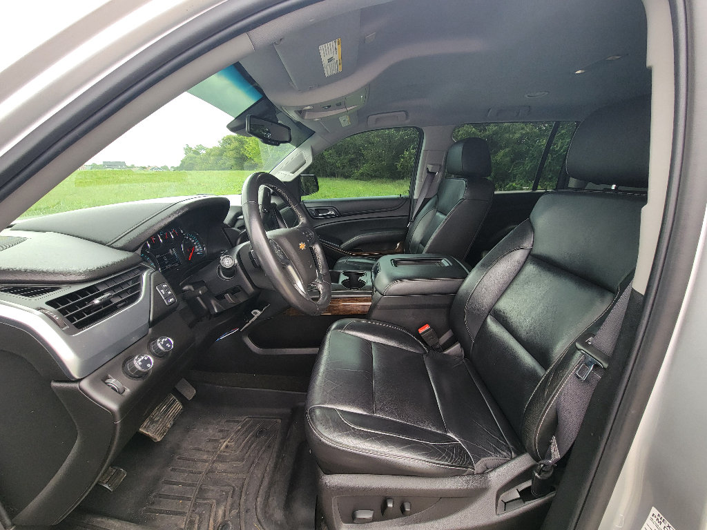 Used 2017 Chevrolet Suburban LT AWD/4WD image 11
