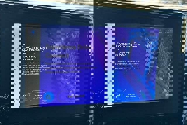 Certified 2024 Toyota Corolla Cross SE w/ Moonroof Package image 24