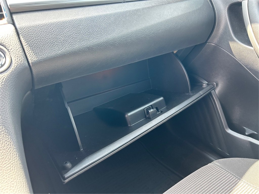 Used 2018 Ford Taurus SEL image 25