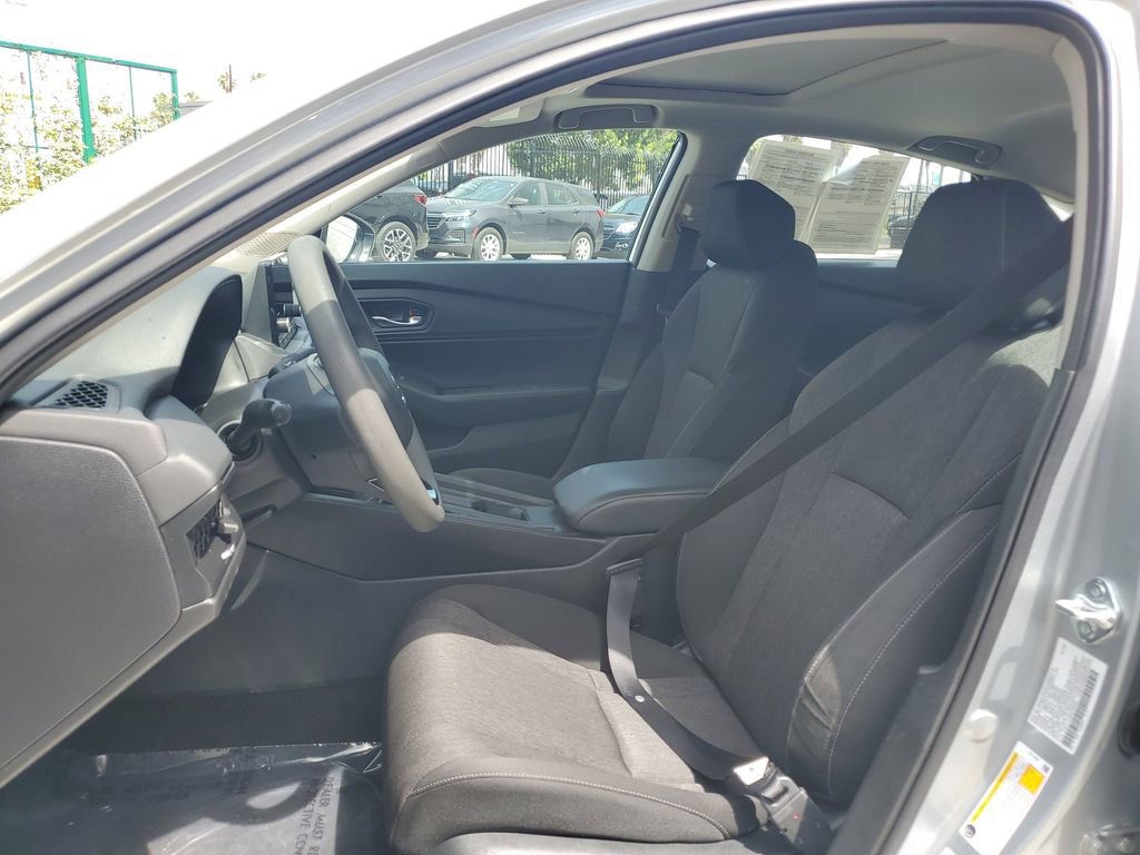 Used 2024 Honda Accord EX image 17