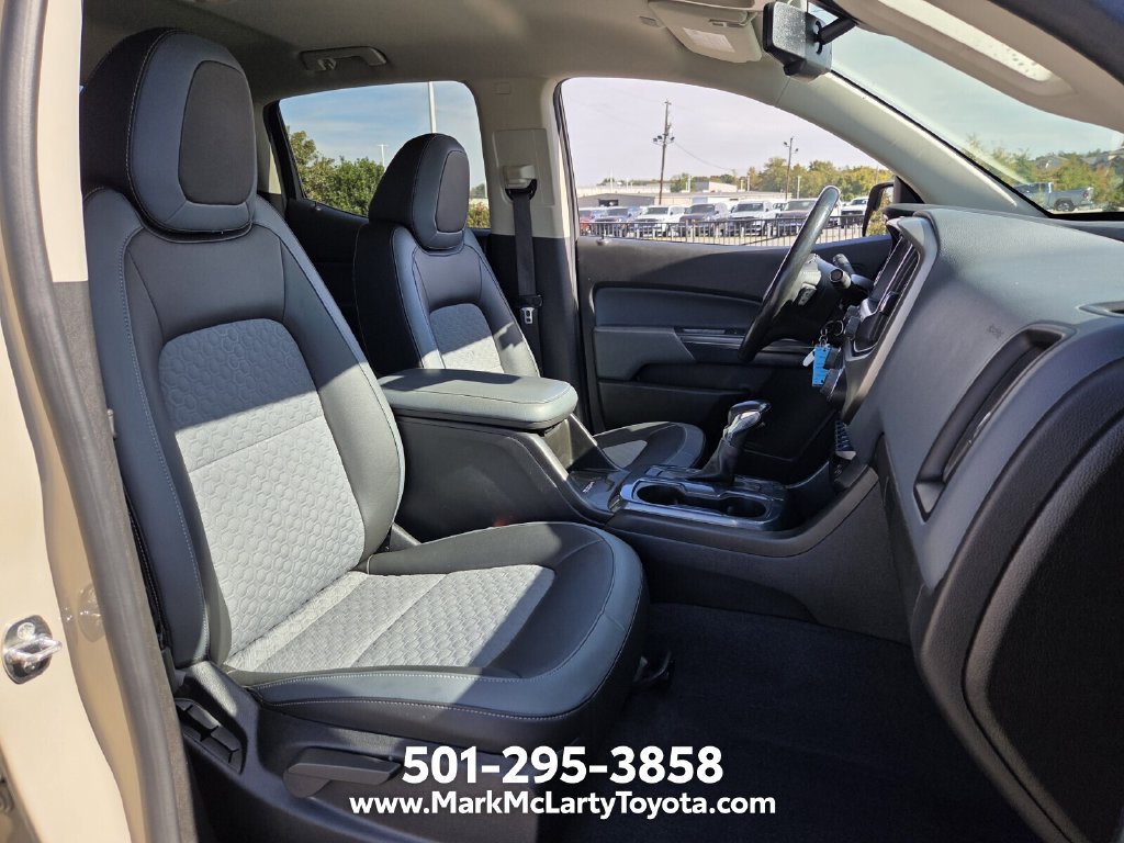 Used 2022 Chevrolet Colorado Z71 AWD/4WD image 16