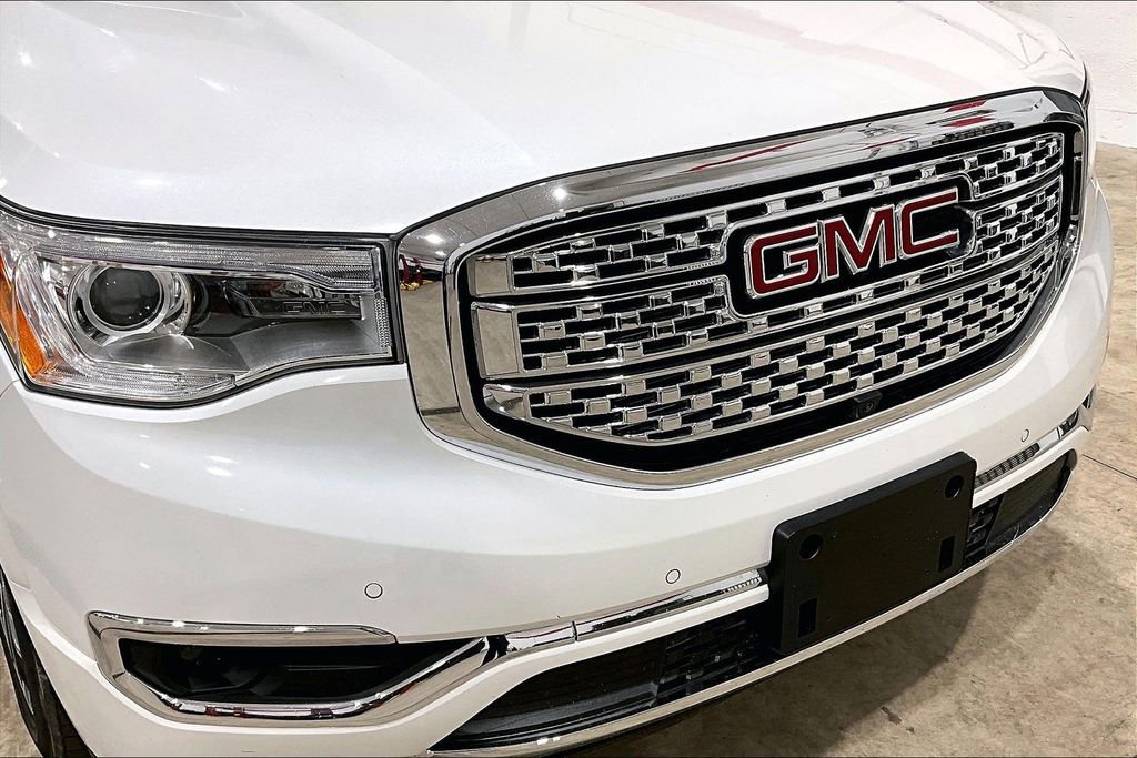 Used 2017 GMC Acadia Denali w/ Technology Package image 7