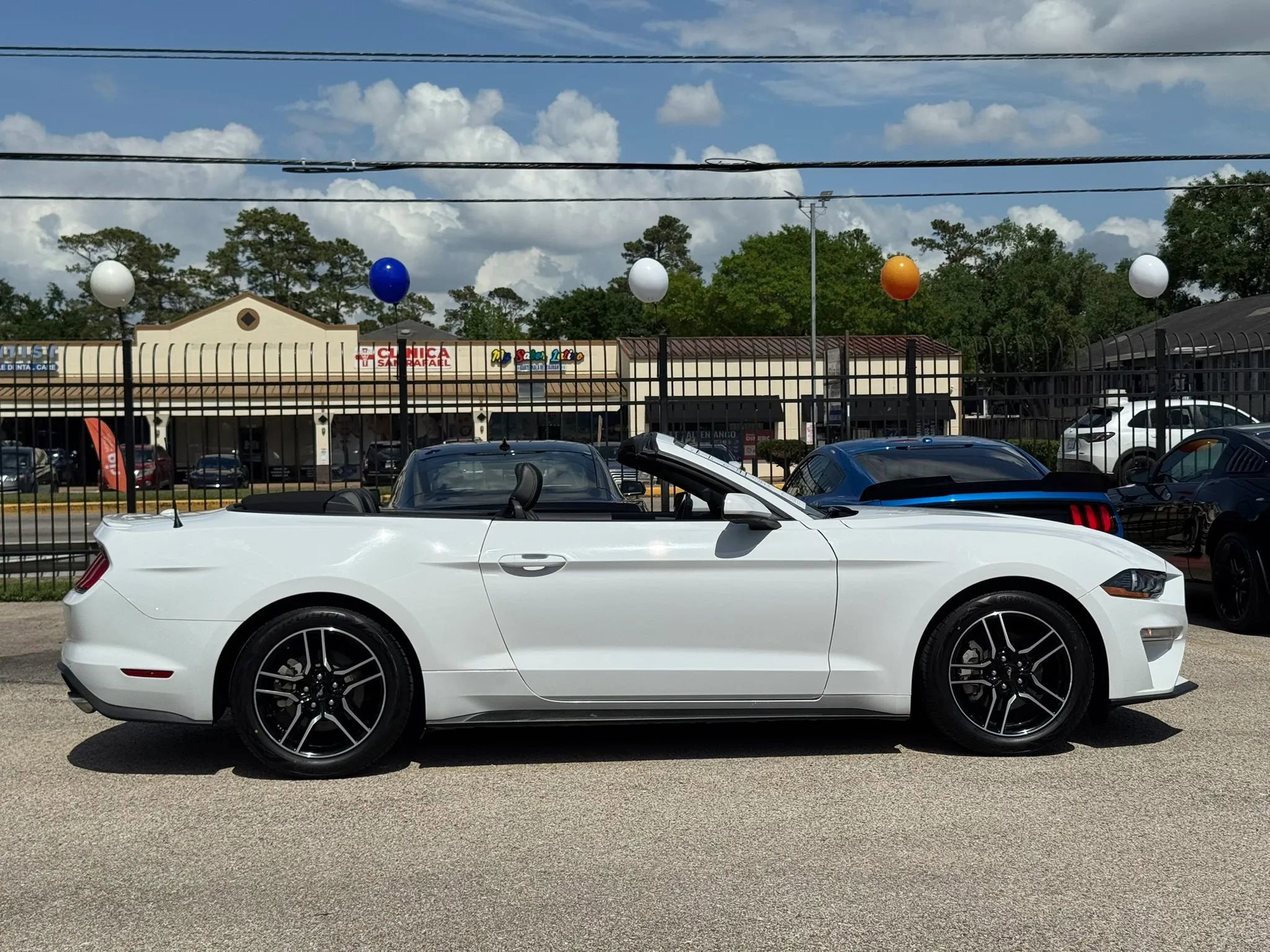 Used 2023 Ford Mustang Premium image 11
