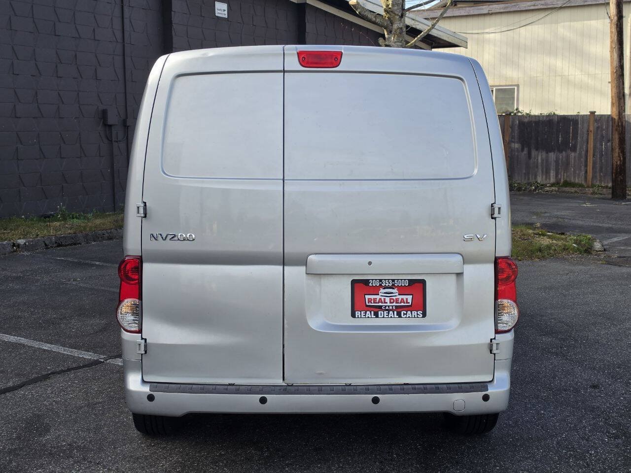 Used 2017 Nissan NV200 SV FWD image 6